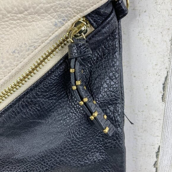 Steve Madden Diagonal Zip Pebbled Shoulder Bag - Picture 5 of 14